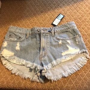 CARMAR LF Morgan Jean shorts size 28